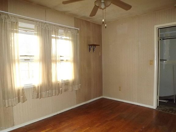 3rd image of 589 Alfred Ln
