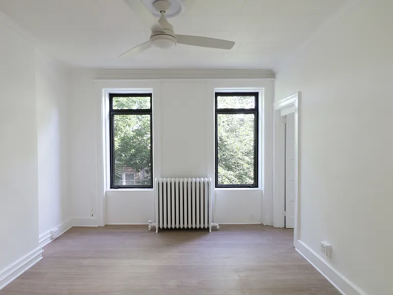 59-32 Grove St #2 — Photo 8