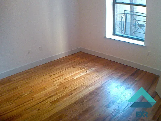 Rented by EXR | media 37