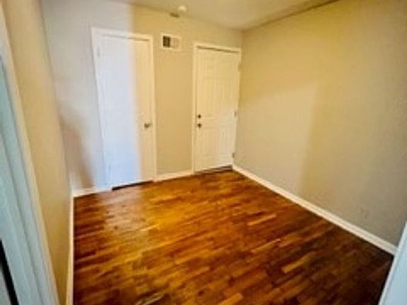 5th image of 405 Superior St #1