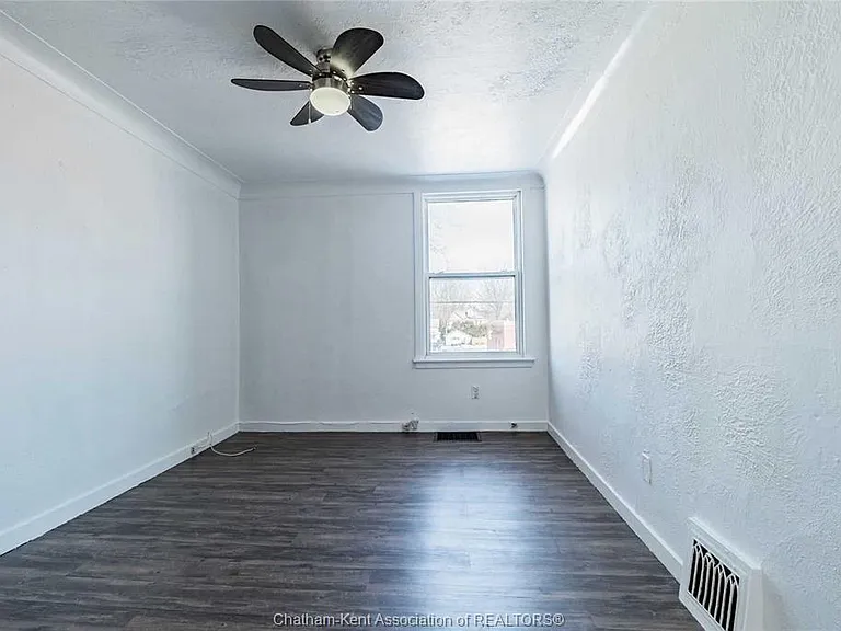 26 Florence St — Photo 8