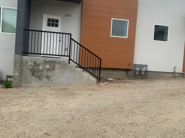 2221-23 Santa Rita St, Oakland, CA 94601