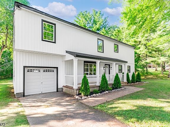 4th image of 1379 Blair Ct