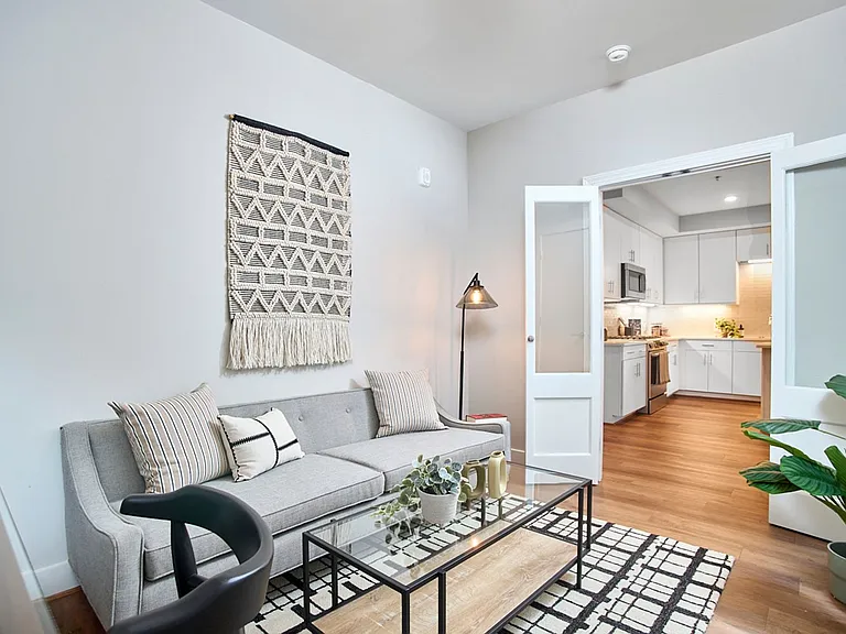 214 Hunt St #306 — Photo 21