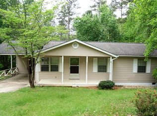 31 Park St, Lavonia, GA 30553