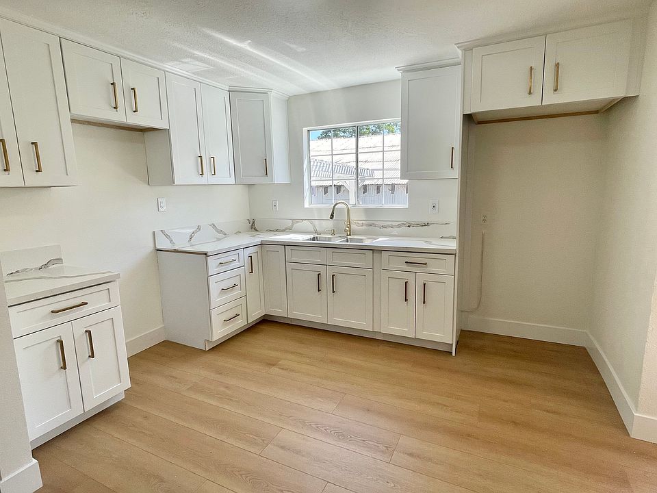 Brand New Kitchen