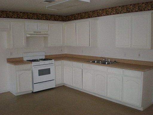 2nd image of 1425 Cottage Pl APT A