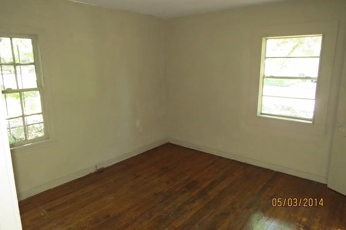 2 bed, 1100 sqft, $850 — Photo 3