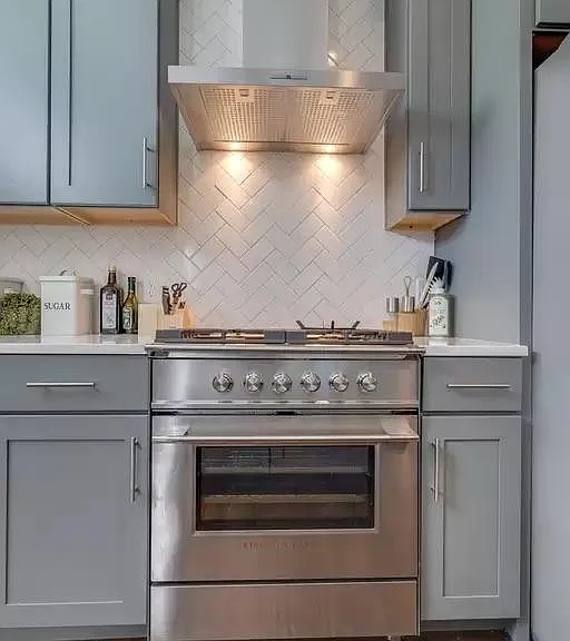 1011B S Douglas Ave — Photo 3