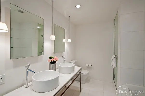 Rented by City Connections Realty | media 17