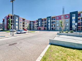 15 W Saddlestone Way NE #302, Calgary, AB T3J0S3