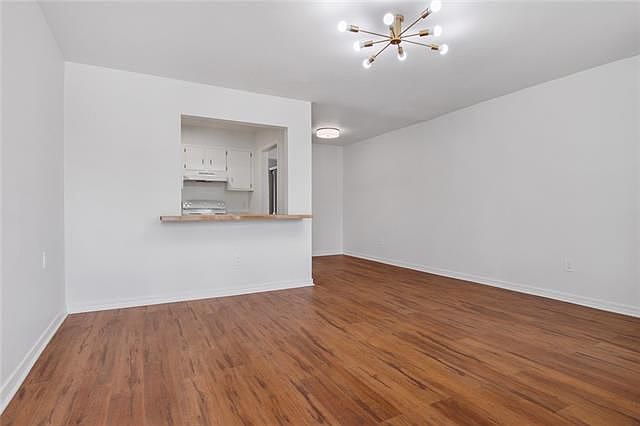1st image of 1713 Burgundy St #203