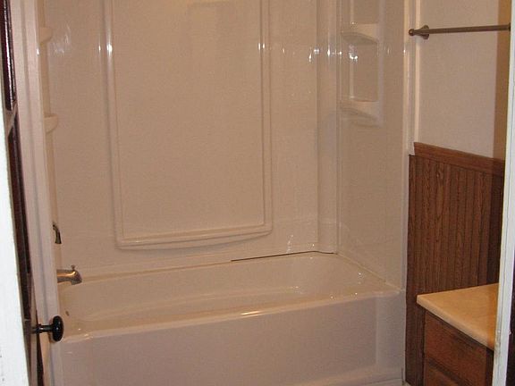 4th image of 358 Wyoming St