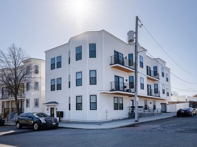 7 Wordsworth St Floor 2, East Boston, MA, 02128