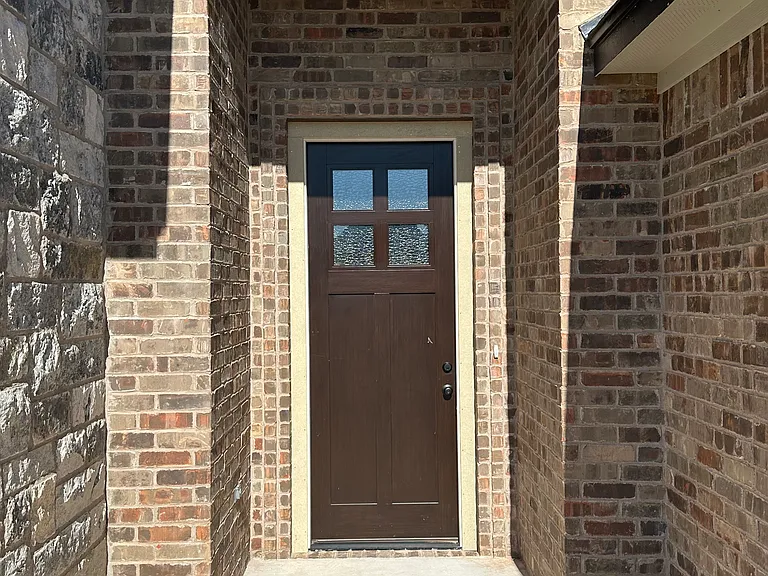 4050 Caroline Ln — Photo 2