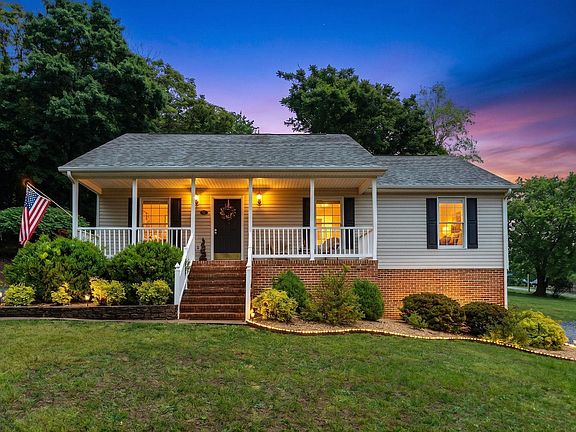 2nd image of 334 Sharon Ln