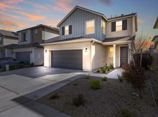 919 W Sedona Ave, Visalia, CA 93291