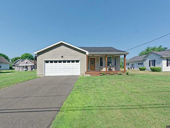 2nd image of 16 Haven Ln