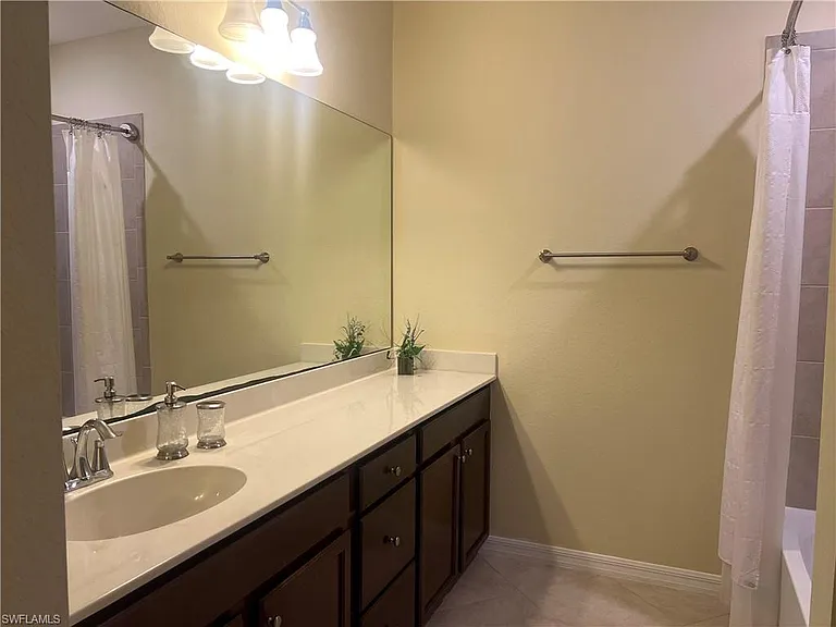 10300 Via Colomba Cir — Photo 20