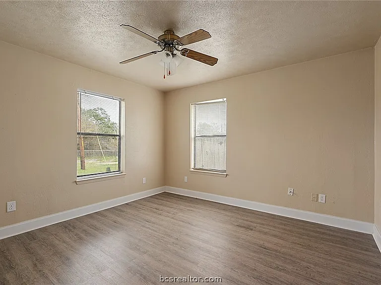 1807 S College Ave — Photo 6