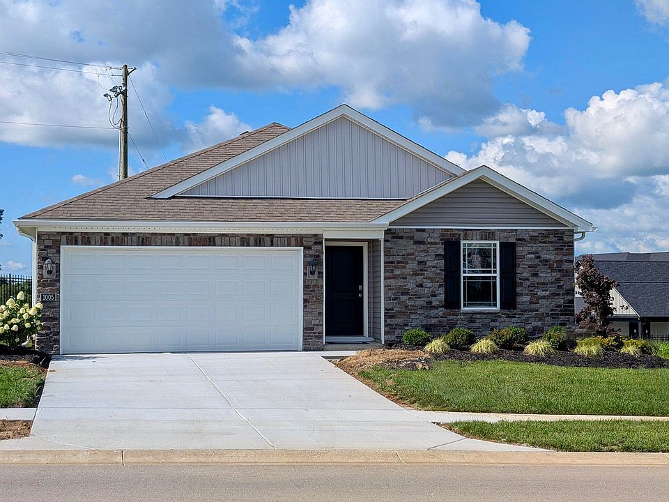 1st image of 1005 Carriage Place Dr