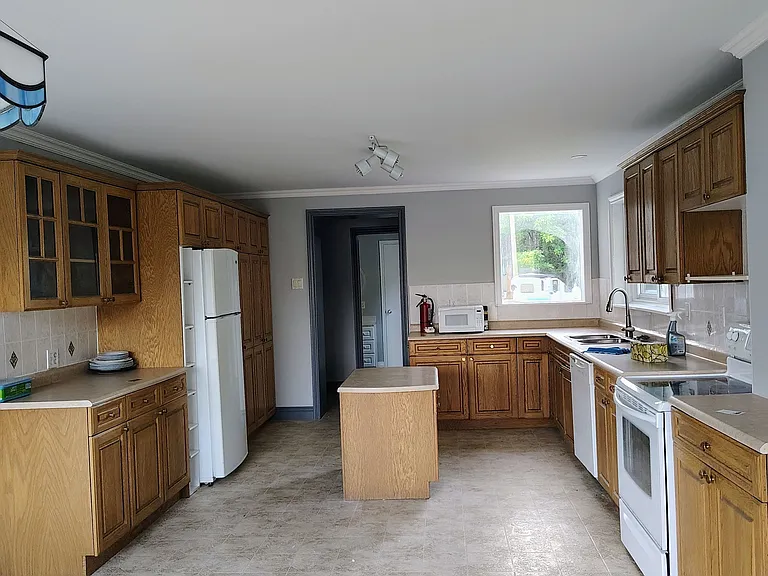 5363 Davis Dr — Photo 19