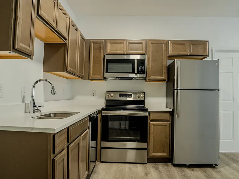 College Place Apartments — Photo 8