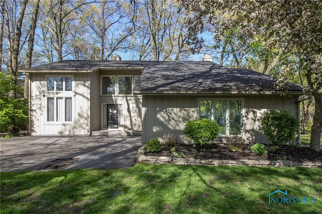 2344 Cheshire Woods Rd photo 1