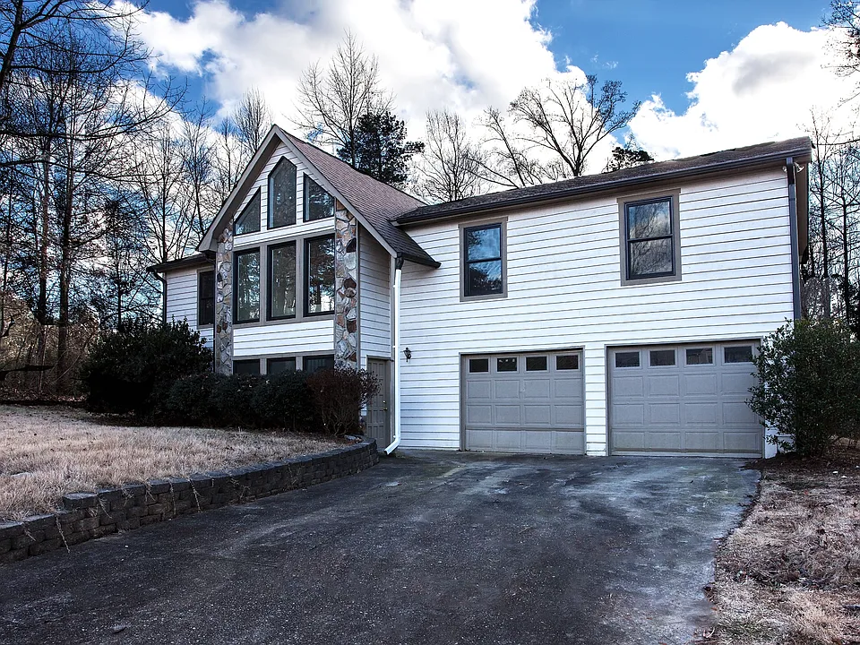2250 Sims Dr NE