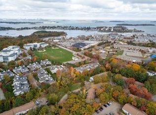 16 Beals Cove Rd APT E, Hingham, MA 02043