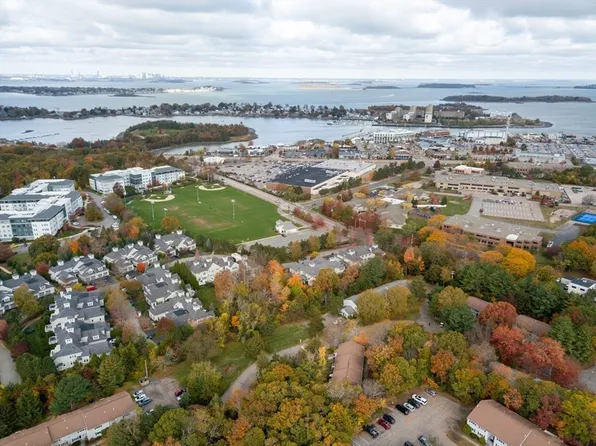 16 Beals Cove Rd APT E, Hingham, MA 02043