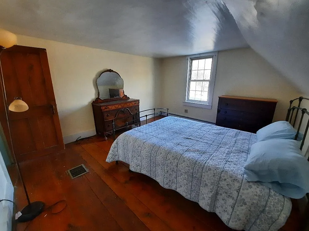 1643 Fay Brook Rd — Photo 3