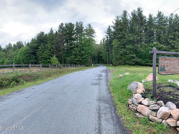 2nd image of 9 Kimberly Ln