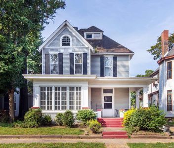 817 SE Riverside Dr, Evansville, IN, 47713