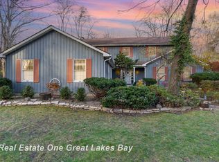 3021 Vessy Dr, Saginaw, MI 48601