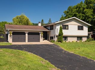 3001 Kelly Rd, La Crescent, MN 55947