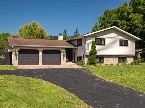 3001 Kelly Rd, La Crescent, MN 55947