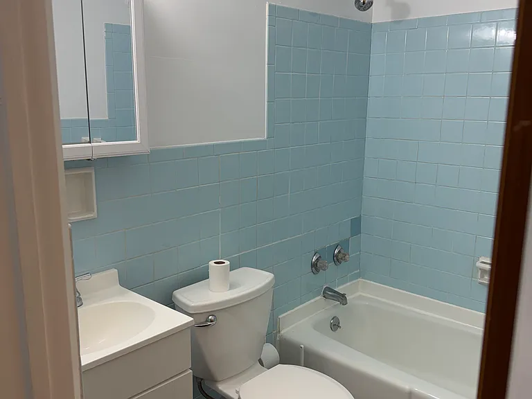 1313 Pine Hollow Rd #D — Photo 6