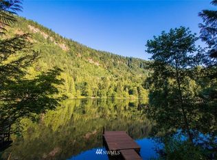 37334 W Lake Walker Dr SE, Enumclaw, WA 98022