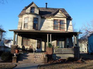 406 Walnut Street, Bloomington, IL 61701