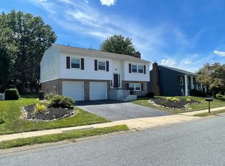 412 Longmeadow Rd, Lancaster, PA 17601