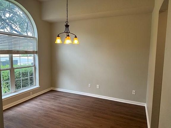 2nd image of 2200 Portwood Bend Cv