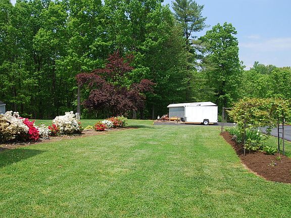 3rd image of 188 Plybon Ln