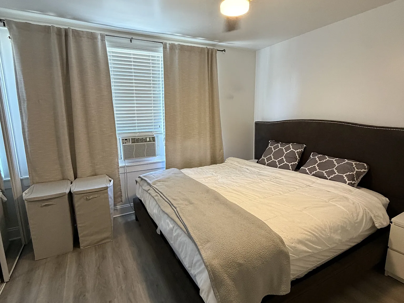 2841 S Sydenham Street - 1 — Photo 4
