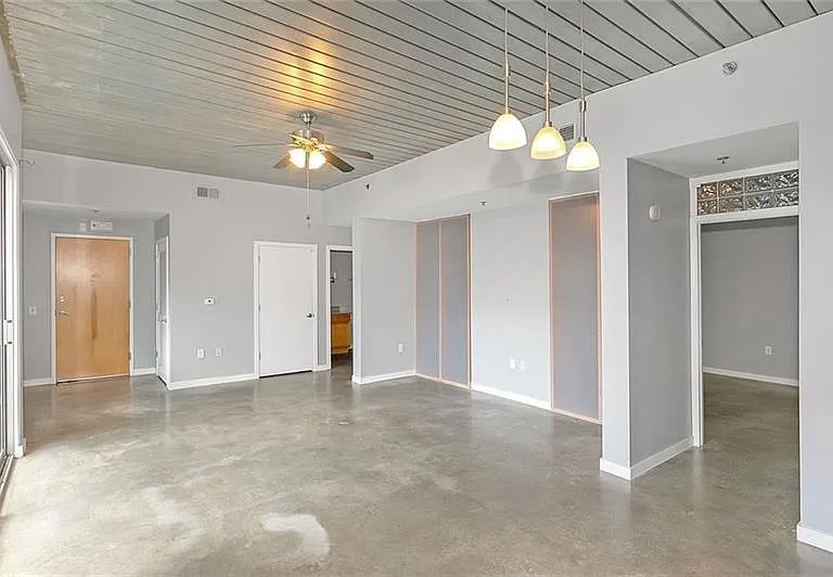 620 Glen Iris Dr NE #325 — Photo 7