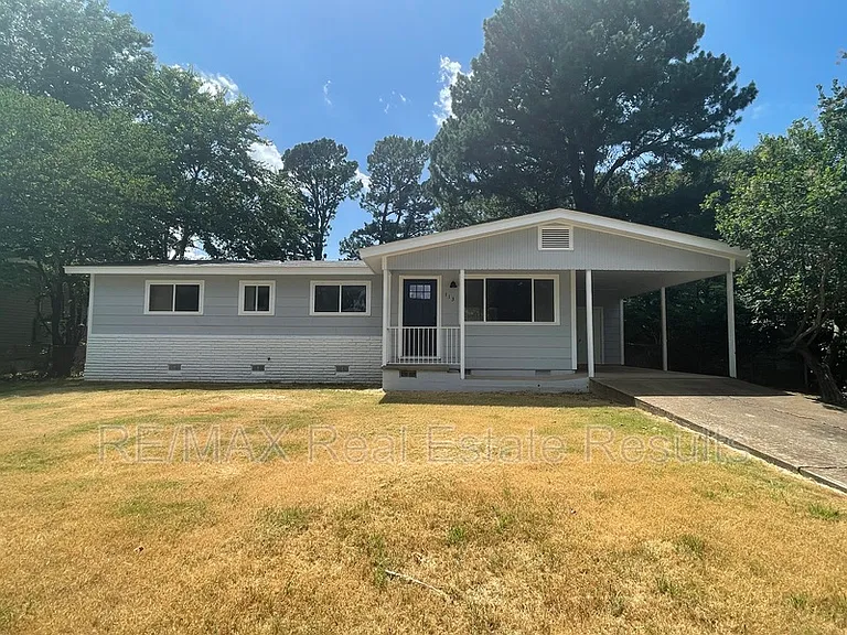 113 N Nolan Ave — Photo 1