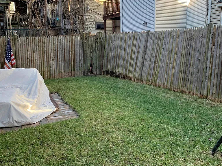 100 Emerson St #1 — Photo 13