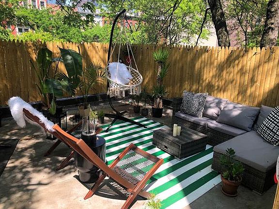 3rd image of 453 W 47th St APT 3R