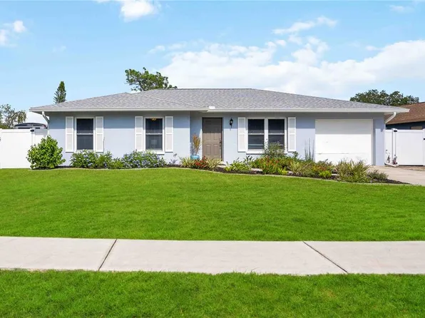 5807 Whistlewood Cir, Sarasota, FL 34232