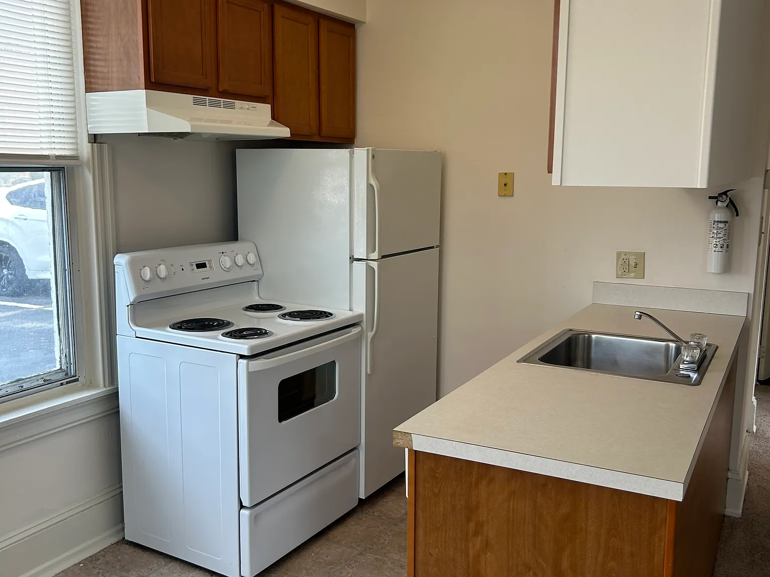2 bed, 900 sqft, $1,750 — Photo 3